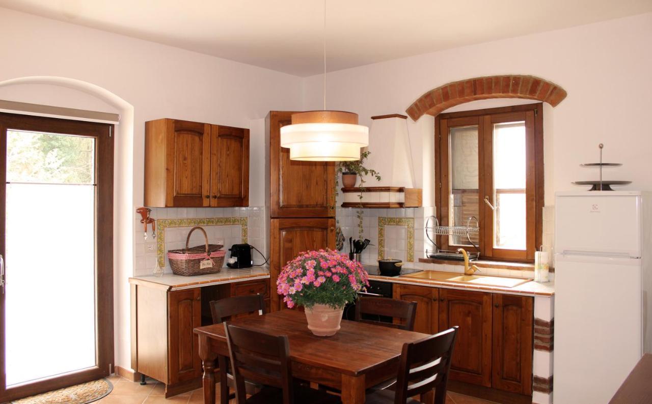 Agriturismo Il Broletto 수베레토 외부 사진