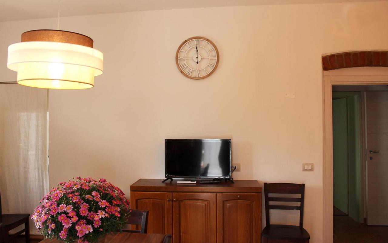 Agriturismo Il Broletto 수베레토 외부 사진