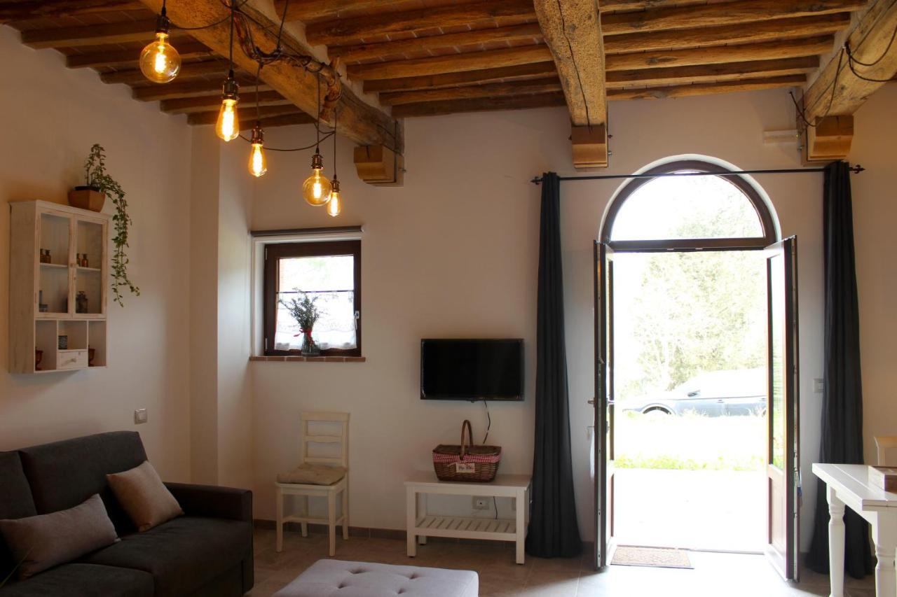 Agriturismo Il Broletto 수베레토 외부 사진