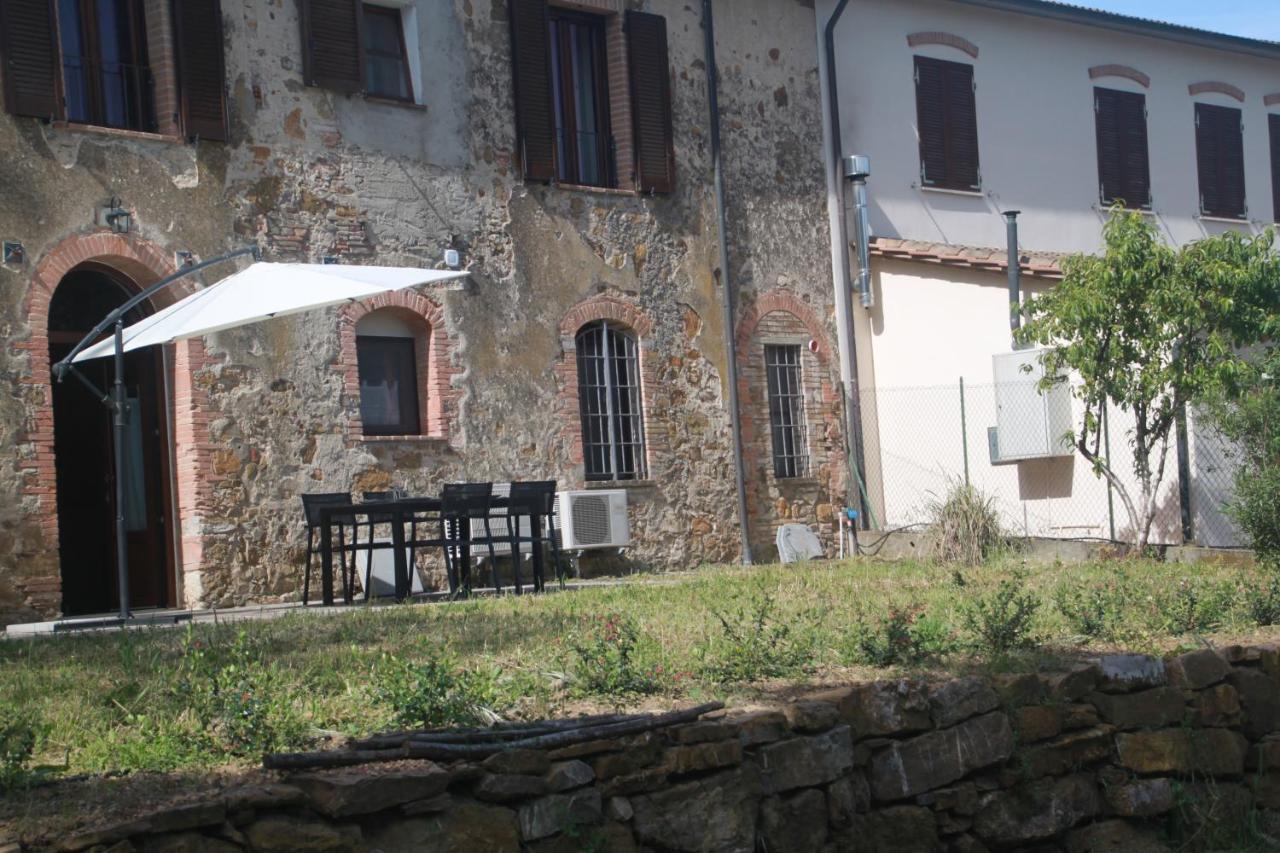 Agriturismo Il Broletto 수베레토 외부 사진