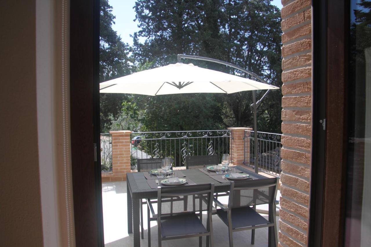 Agriturismo Il Broletto 수베레토 외부 사진