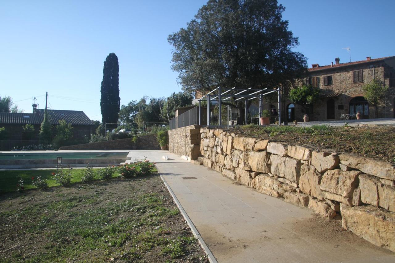 Agriturismo Il Broletto 수베레토 외부 사진
