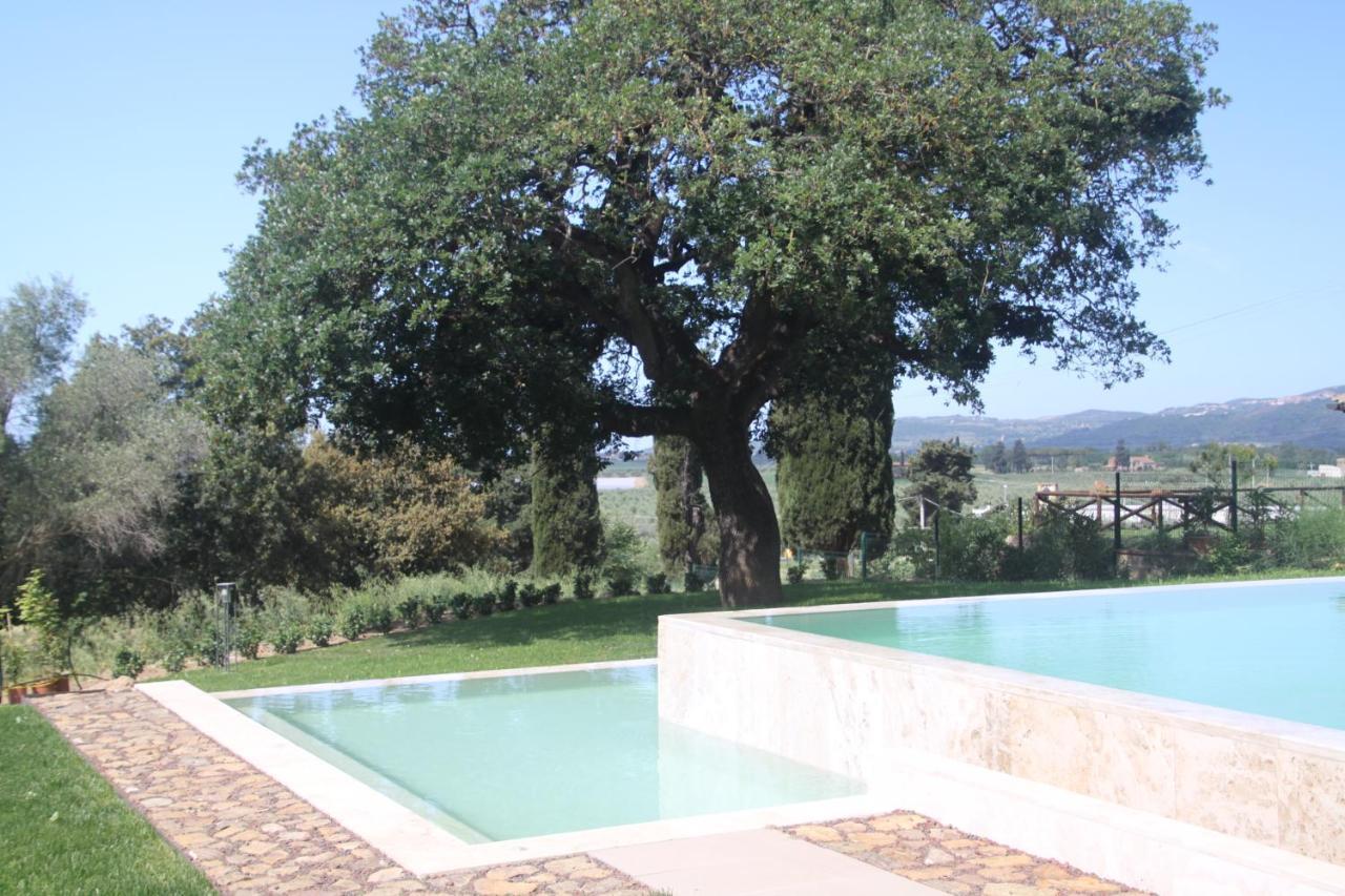 Agriturismo Il Broletto 수베레토 외부 사진